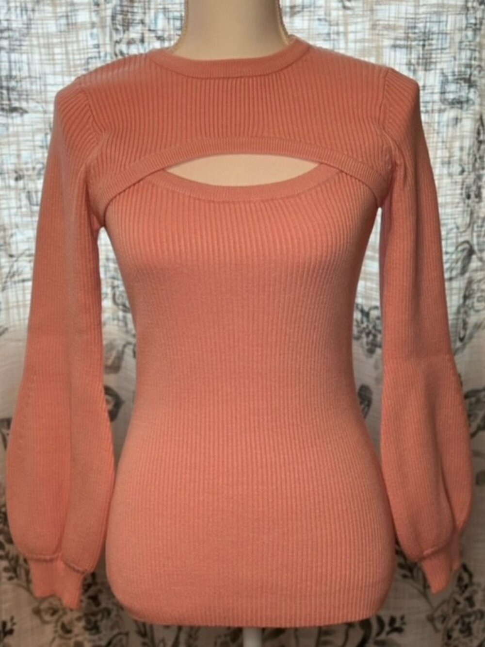 Round Neckline Sweater Knit Top
